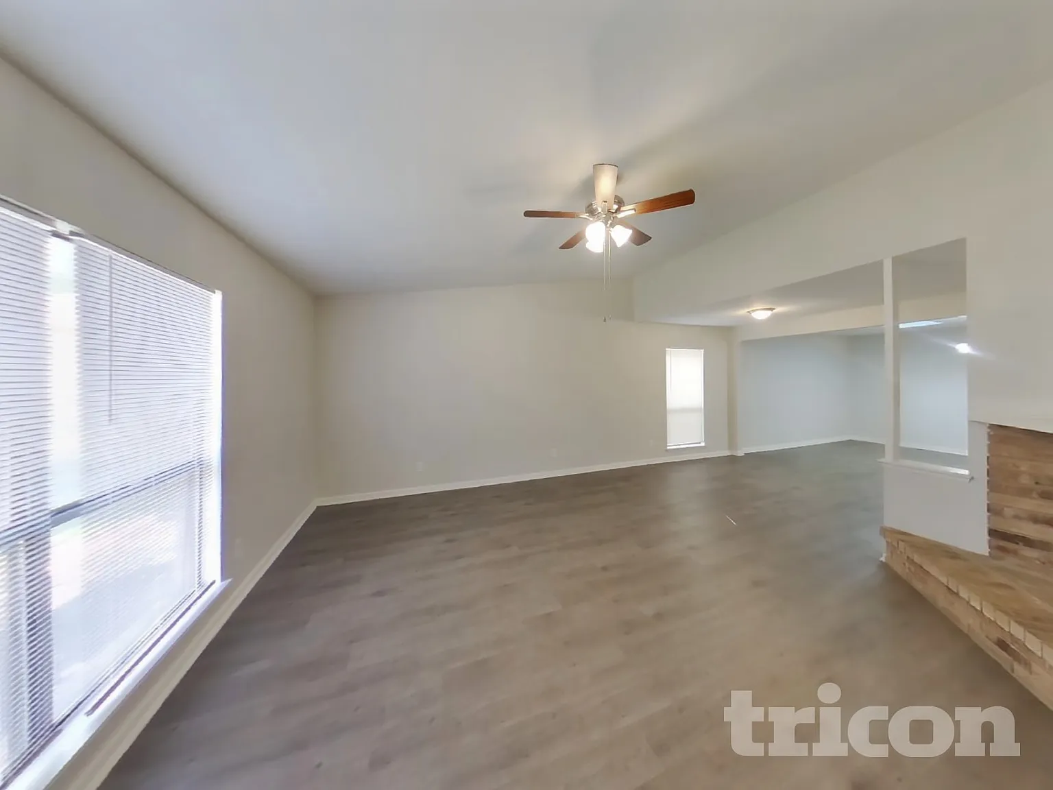 2106 Newbury Drive Arlington TX — Photo 2