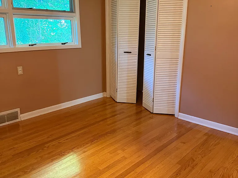 54 Tree Top Ln — Photo 50