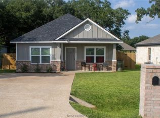 1408 Louis St, Bryan, TX 77803