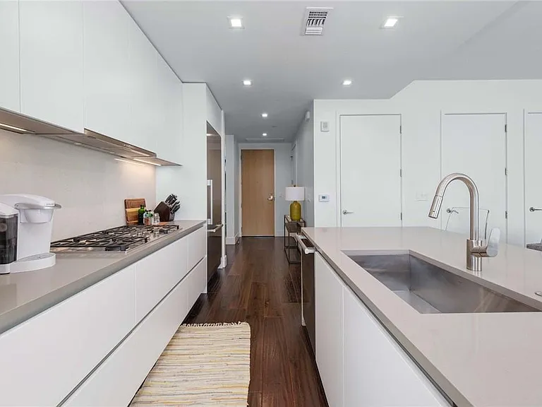 501 West Ave #1005 — Photo 6