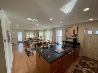 12 Thornton Rd, Chestnut Hill, MA 02467