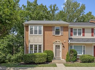 8530 Raglan Rd, Vienna, VA 22182