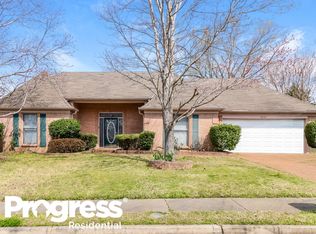 8730 Raspberry Ln, Cordova, TN 38016