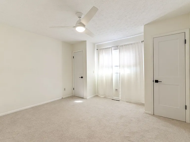 6372 Dummerston Ct — Photo 39