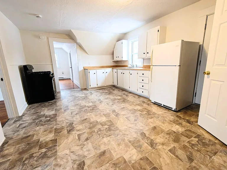 14 Parker Ave — Photo 1