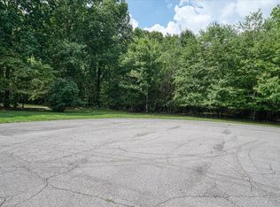 5 Cedar Ridge Ln, Crossville, TN 38555