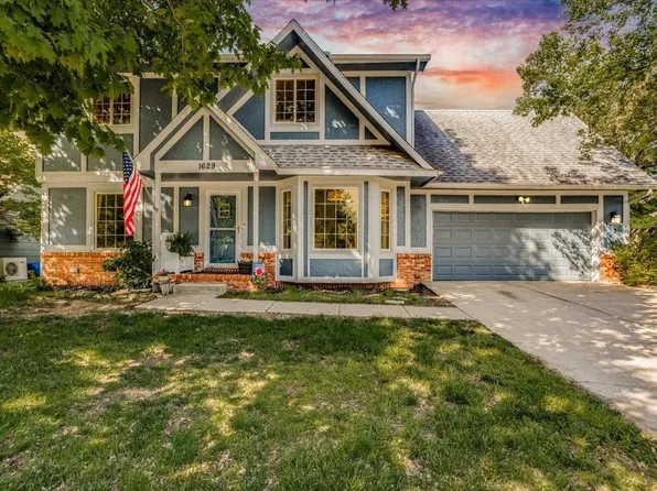 1629 N Parkridge St, Wichita, KS 67212