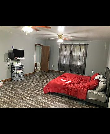 5th image of 183 Davis Rd