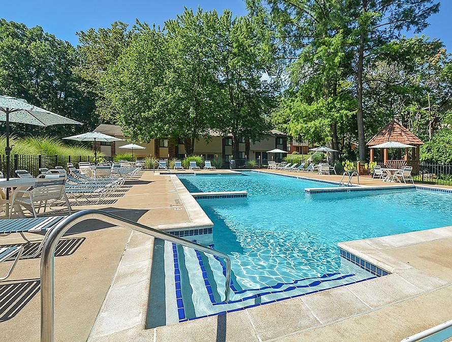 7537 Harlan Walk, Saint Louis, MO 63123 Zillow