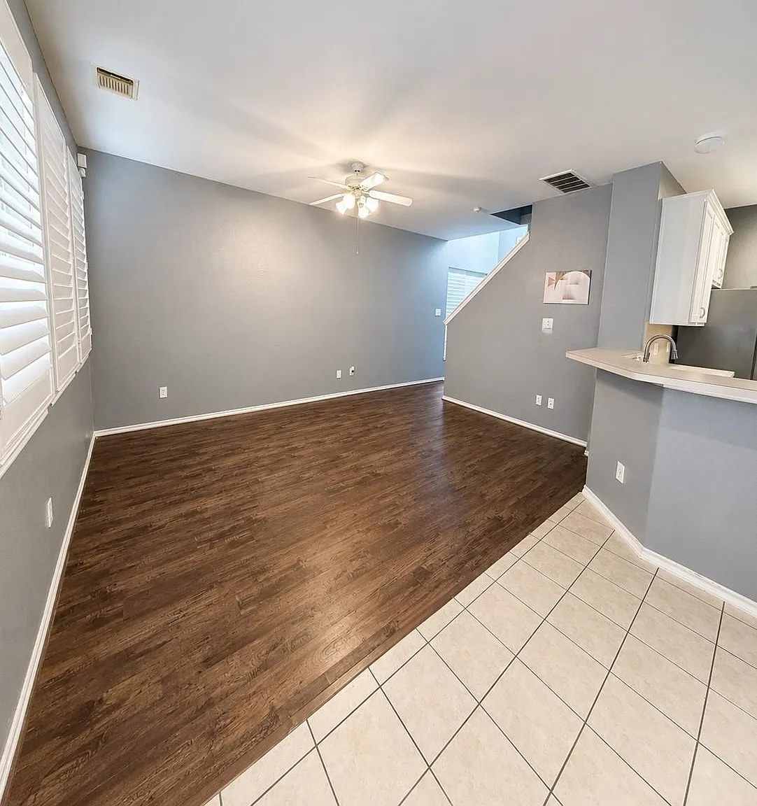 3 bed, 2.5 bath, 1645 sqft, $1,800 — Photo 2