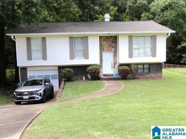 624 Basswood Dr, Adamsville, AL 35005