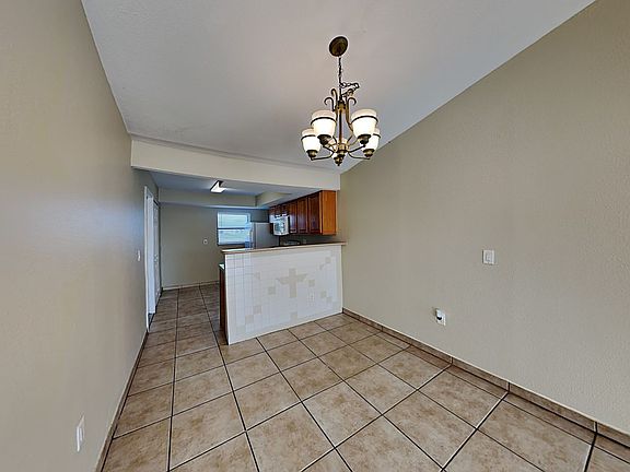 4th image of 3545 Pineridge Cir