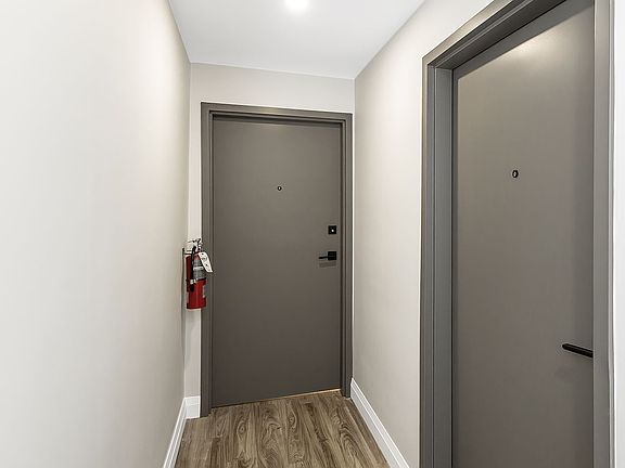 4th image of 264 W Street Point #2
