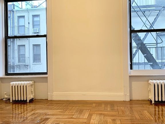 4th image of 123 E 90th St #4B