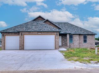 1051 S Gettysburg Loop, Republic, MO 65738