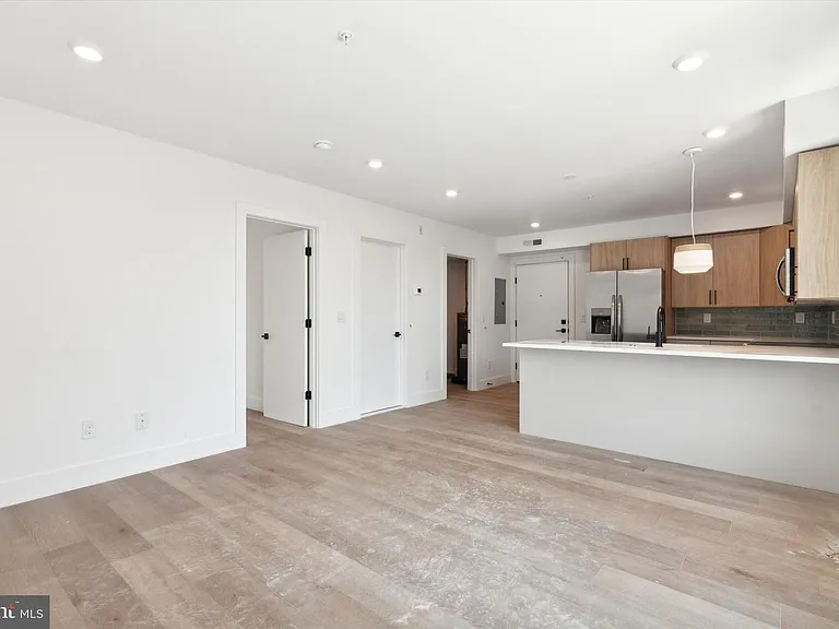 2025 Frankford Ave #G — Photo 2