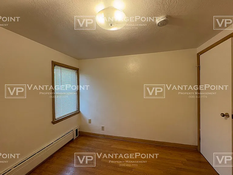 122 1/2 S Oneida St — Photo 13