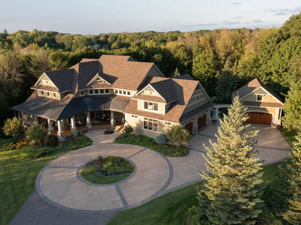 270 N Shore Dr W, Mound, MN 55364