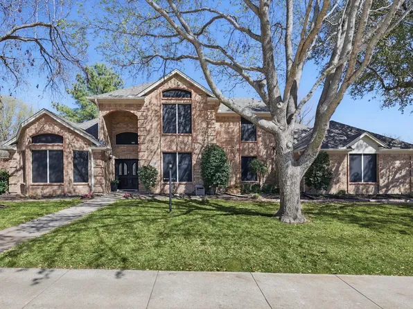 8316 Thornhill Dr, North Richland Hills, TX 76182