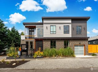 109 S 37th St, Tacoma, WA