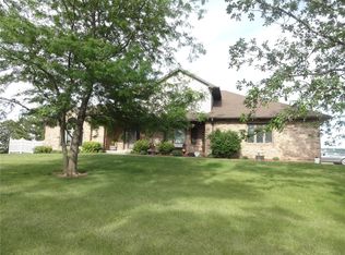 1122 Y Ave, Amana, IA 52203