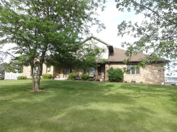 1122 Y Ave, Amana, IA 52203
