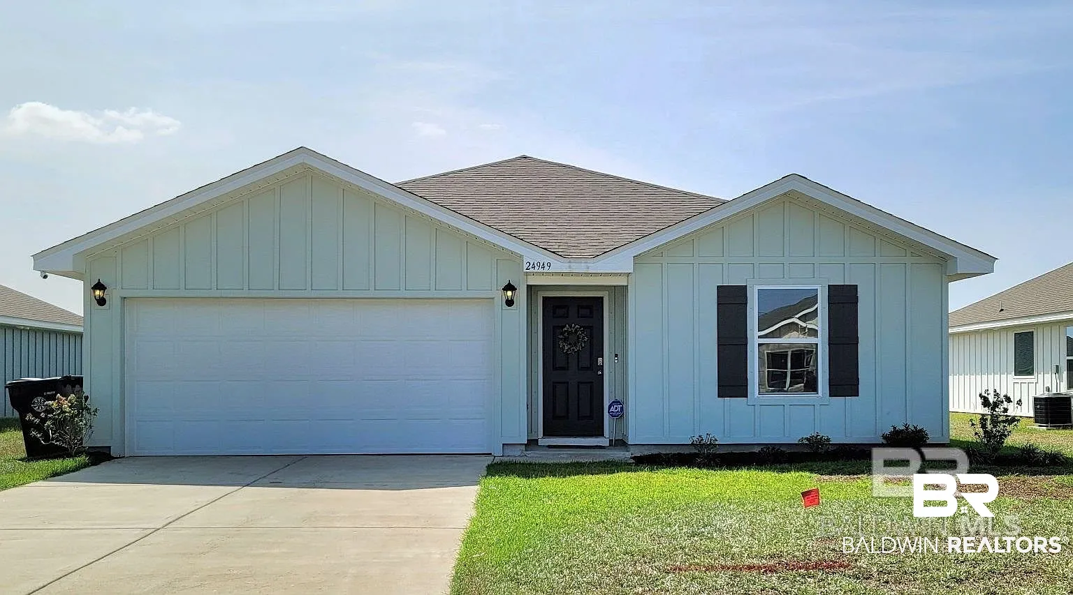 4 bed, 2.0 bath, 1417 sqft, $2,000 — Photo 1