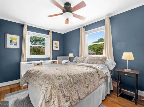 3241 Holly Hill Dr, Falls Church, VA 22042