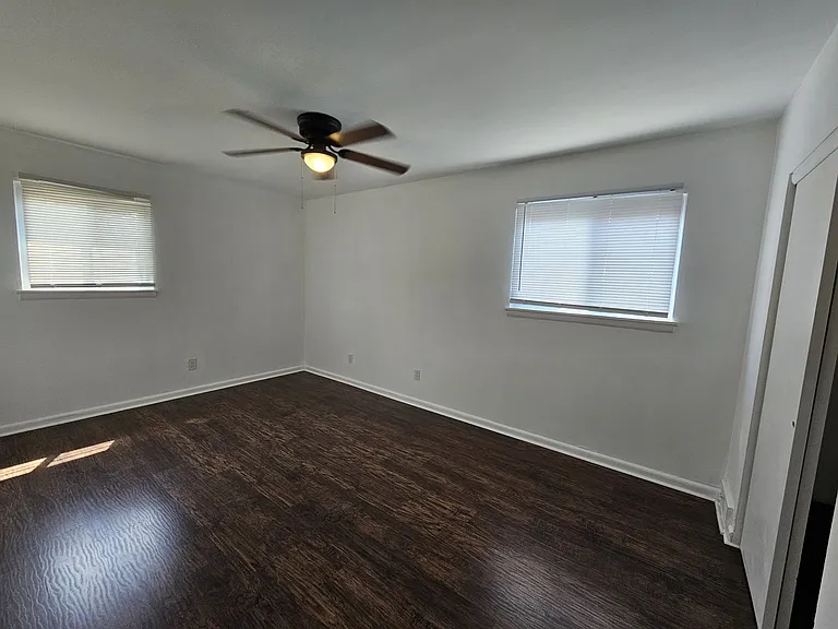 1612 Benson St #2 — Photo 9
