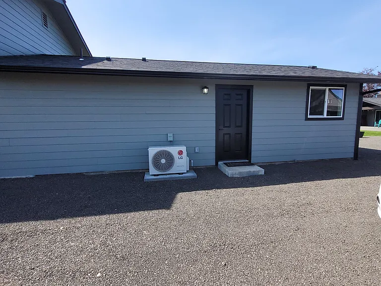 120 Marlo Dr — Photo 3