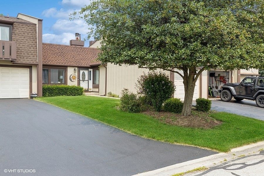 1st image of 51 Westwood Ct