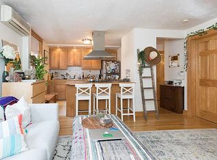 63 Anderson Pl #2, Boston, MA 02114