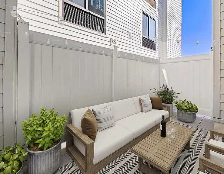 4525 Bergenwood Ave #208 — Photo 4