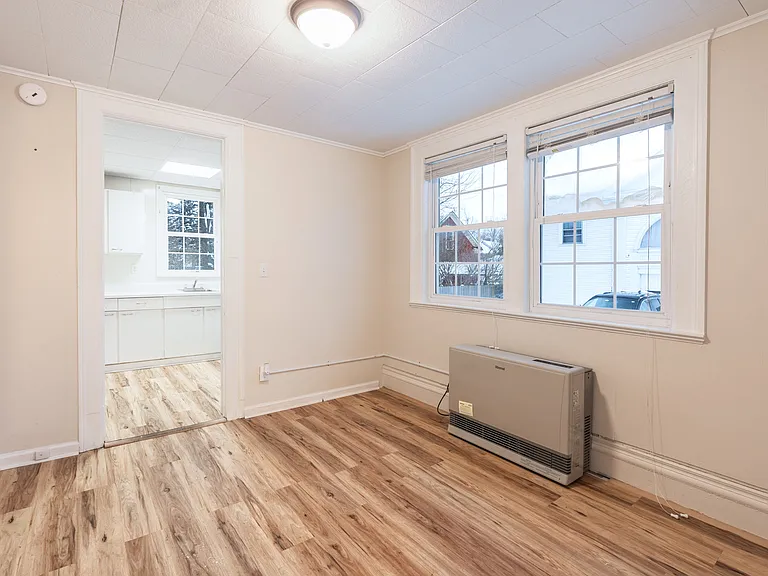 273 Paddock St #12 — Photo 9