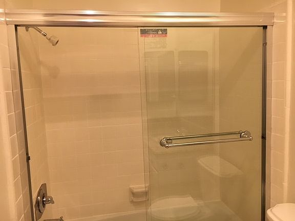 5th image of 1810 Purdue Ave APT 13