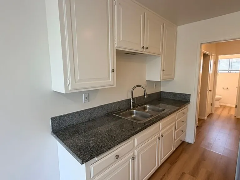 6351 Linden Ave — Photo 5