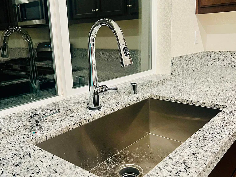Touchless automatic sensor watertap