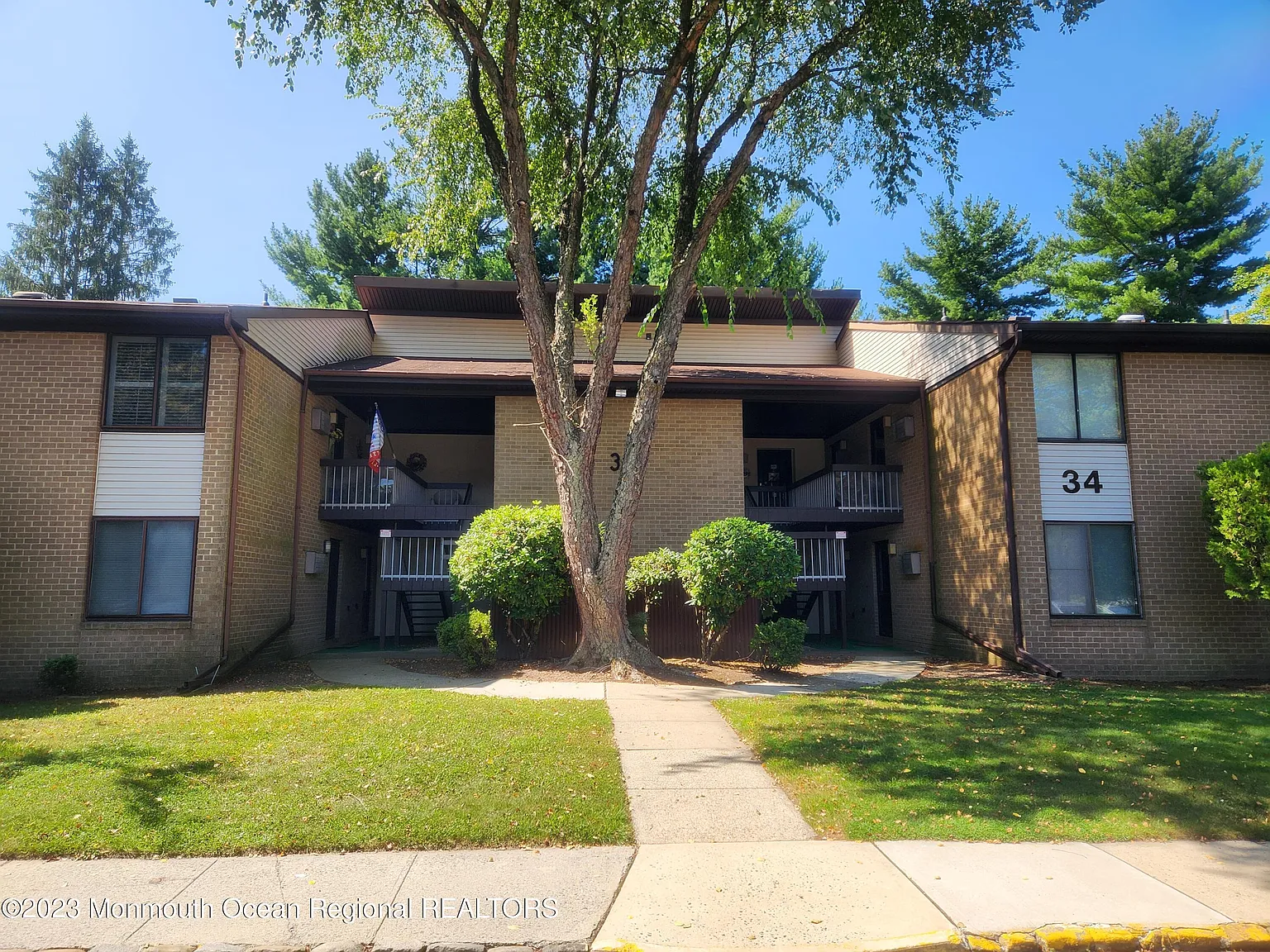 2 bed, $2,300 — Photo 1