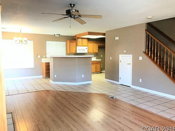 2nd image of 403 Toyon Dr