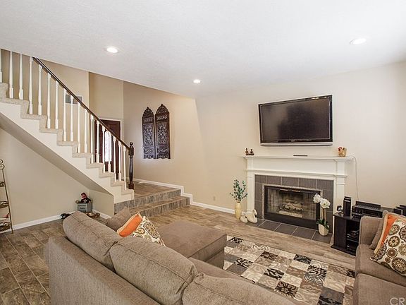 5th image of 22826 White Pine Pl