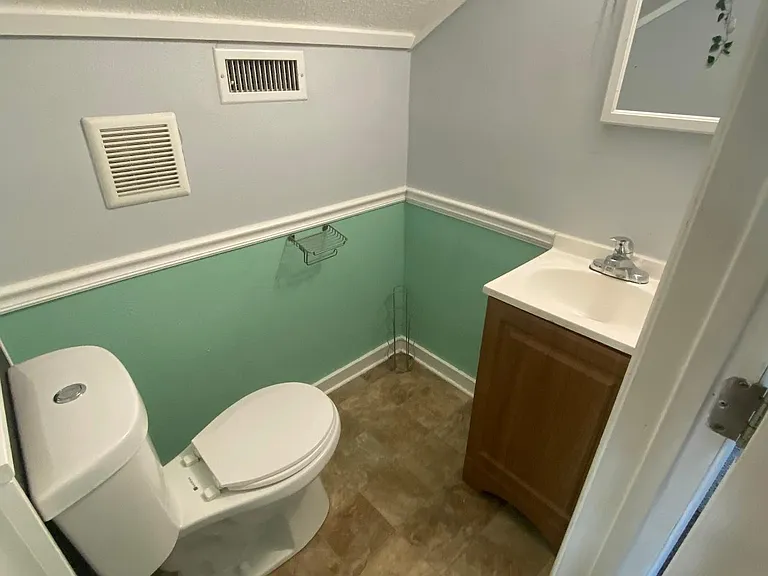 3902 Hawthorne Ave SW — Photo 6