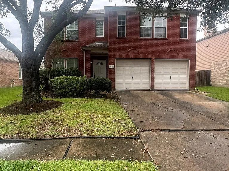 2842 Sandberry Dr — Photo 2