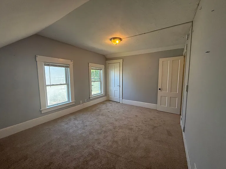 115 Franklin Street — Photo 9