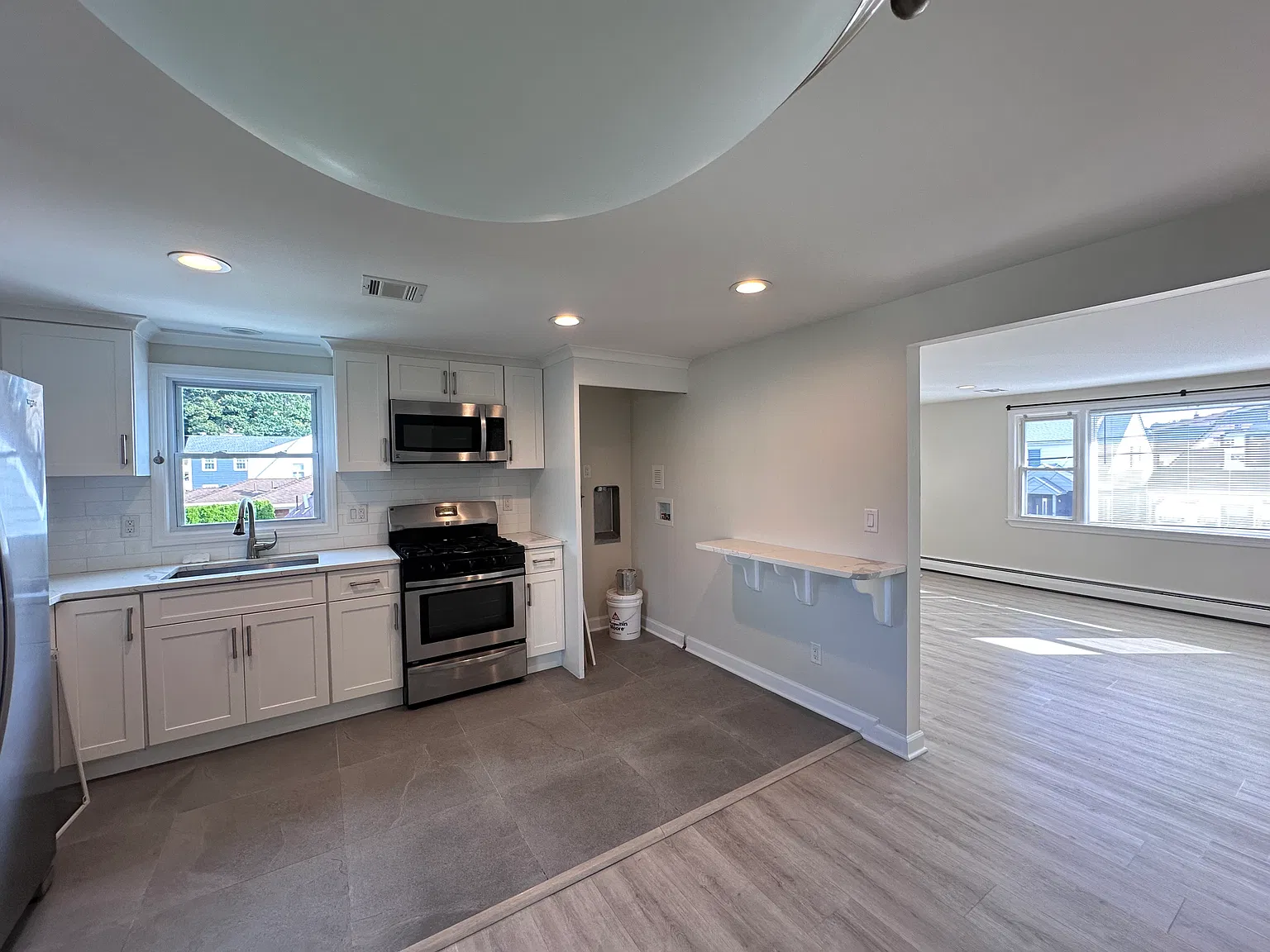 2 bed, $2,350 — Photo 4