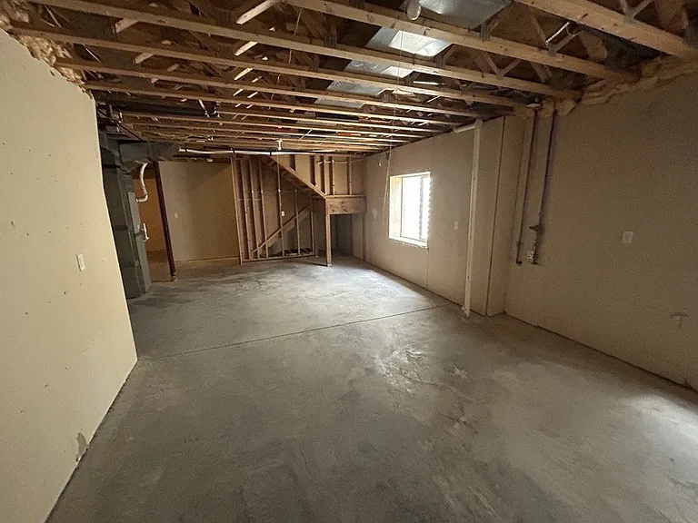 904 Avalon Ave — Photo 16