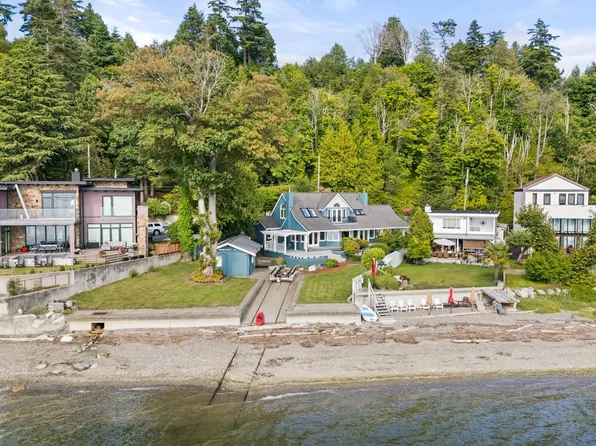 882 Tsawwassen Beach Rd, Delta, BC V4M 2J3