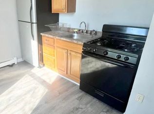 8 Hammond St #2, Worcester, MA 01610