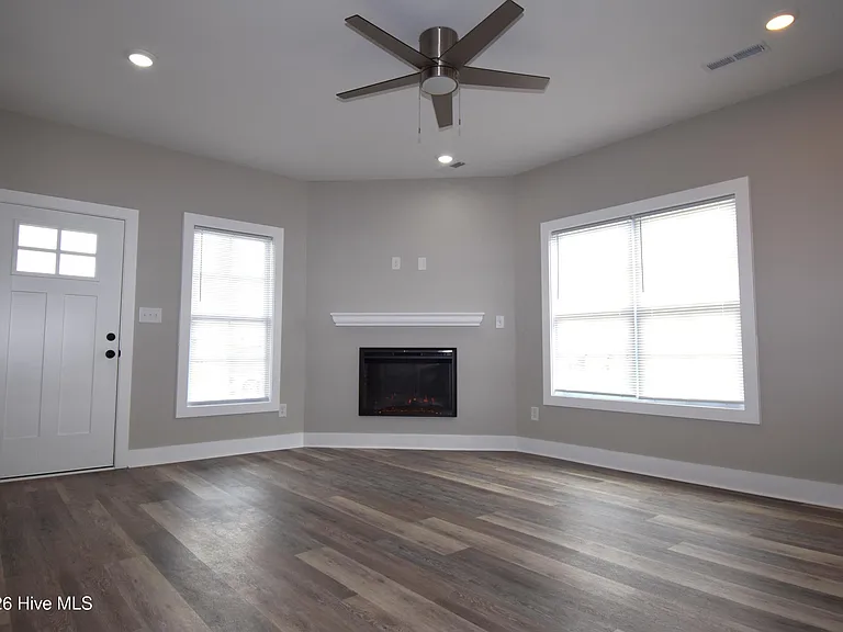 625 Abigail Taylor Dr #A — Photo 2