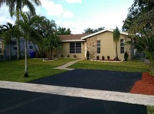 3131 N 72nd Way, Hollywood, FL 33024