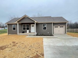 501 Tennessee Ave, Oak Grove, KY 42262